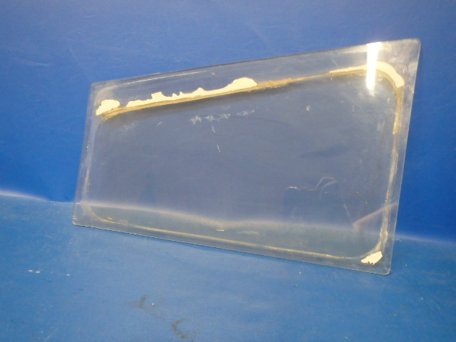 69707-00 Piper - WINDOW - Rear right clear (080 thick)