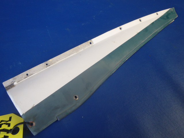 0431015-7 Cessna - FAIRING-LH STABILIZER HORIZONTAL (CRACKED SEE DETAILS)