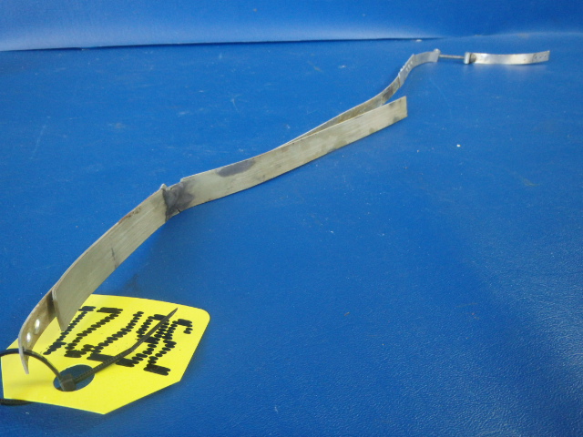 NPN Cessna - FUEL TANK STRAPS INBOARD AND OUTBOARD
