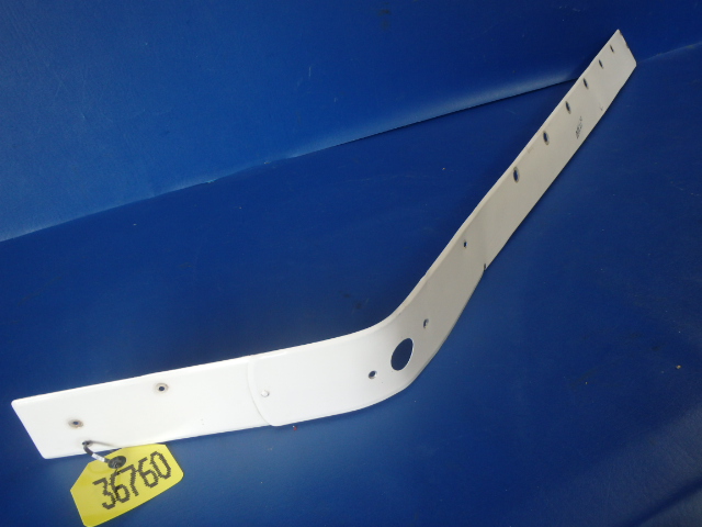 0520005-12 Cessna - FILLET -WING FAIRING-LH(cracked see details)