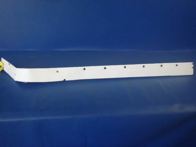 0520005-12 Cessna - FILLET -WING FAIRING-LH(cracked see details)