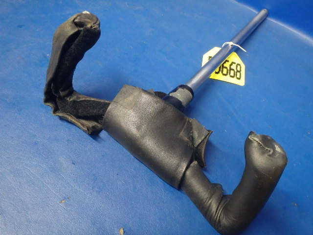 0513240-5 Cessna - CONTROL YOKE WHEEL ASSEMBLY 3/4 Shaft 13 7/8 Long