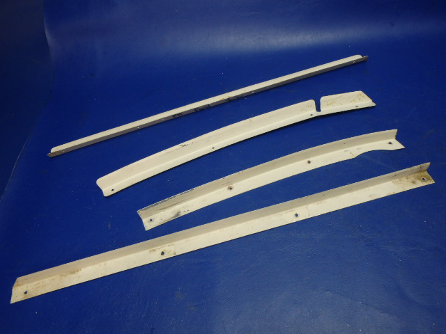 SET Piper - RETAINER Set - Right middle window