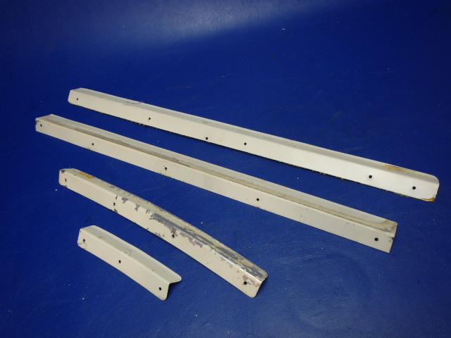 NPN Piper - Retainer Set-Left Rear Window