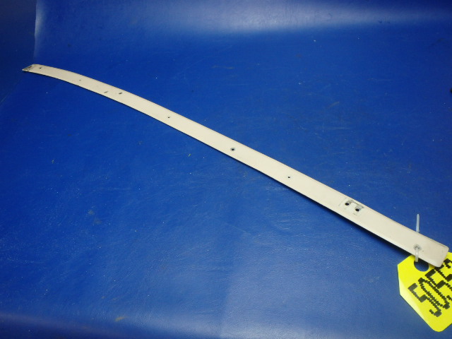 0414019-1 Cessna - RETAINER - DOORPOST SHIELD LH