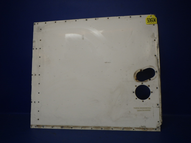 0523521-18 Cessna - COVER FUEL TANK RH