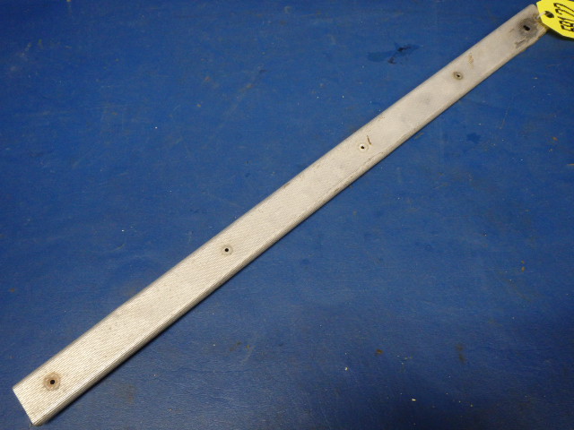 63118-00 Piper - Sill-Front Door