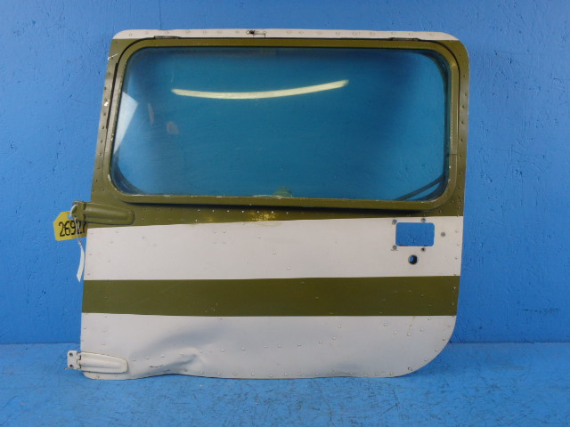 0413033-207 Cessna - DOOR - CABIN LH