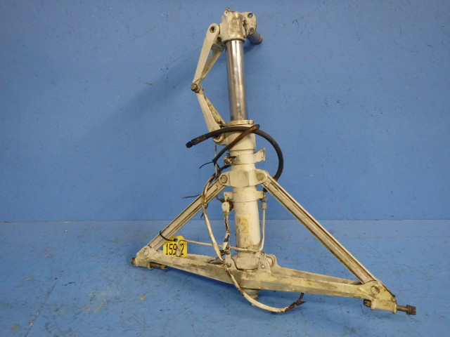 60-810000-608 Beechcraft - Main Landing Gear RH