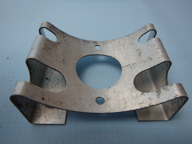 0513448-1 Cessna - BRACKET-AIR FILTER