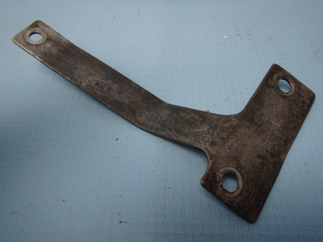 0500315-2 Cessna - BRACKET-STRAINER DRAIN CONTROL-INSIDE