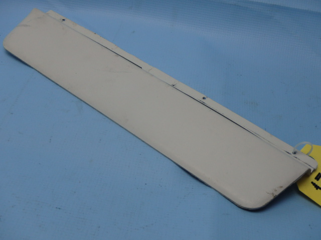 0515010-10 Cessna - TRAY SHOULDER HARNESS STORAGE (See details) CRACKED