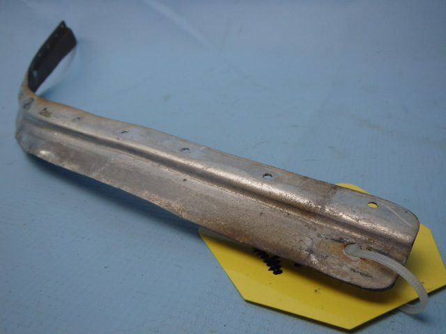 0412039-5 Cessna - RETAINER-WINDOW UPR INNER RH