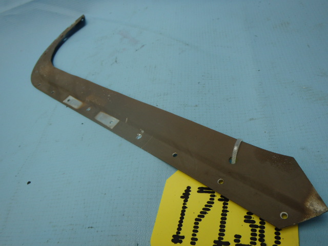 0412039-4 Cessna - RETAINER-REAR WINDOW RH