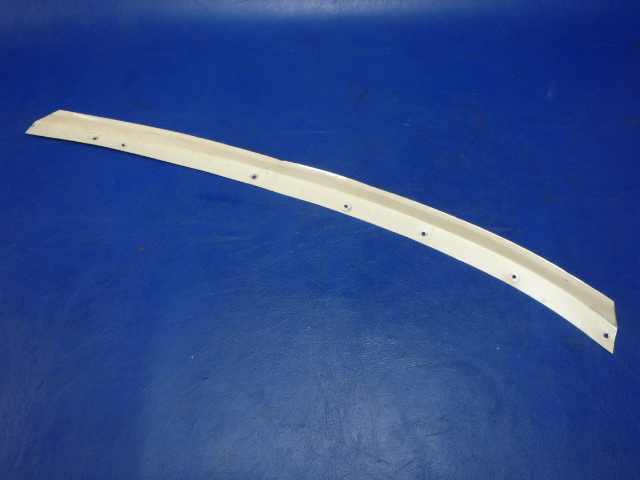 63071-02 Piper - Retainer-Left Front Front Window