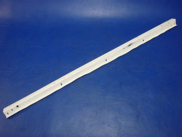 0515024-1 Cessna - RETAINER-HEADLINER LH