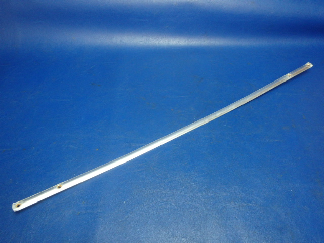 63142-36 Piper - TRIM STRIP - Headlining