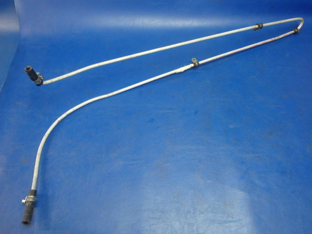 62060-04 Piper - VENT TUBE - Left (without bead)