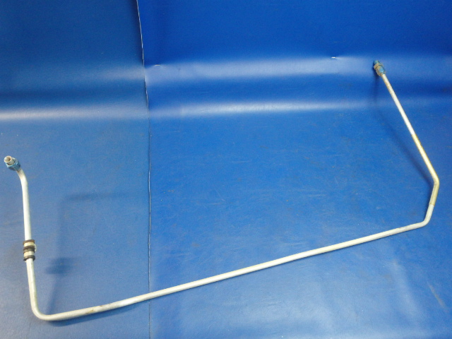 0400311-65 Cessna - LINE -FUEL RH