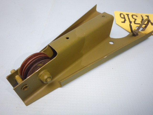 60-524104-1 Beechcraft - BRACKET RUDDER TAB CABLE PULLEY/STA 339/