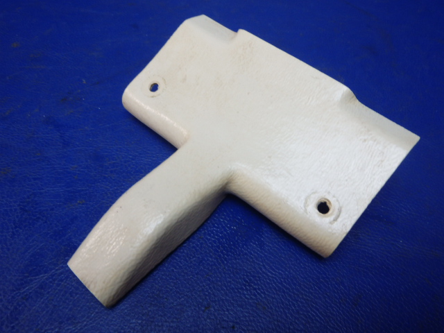 67556-02 Piper - Trim-Windshield