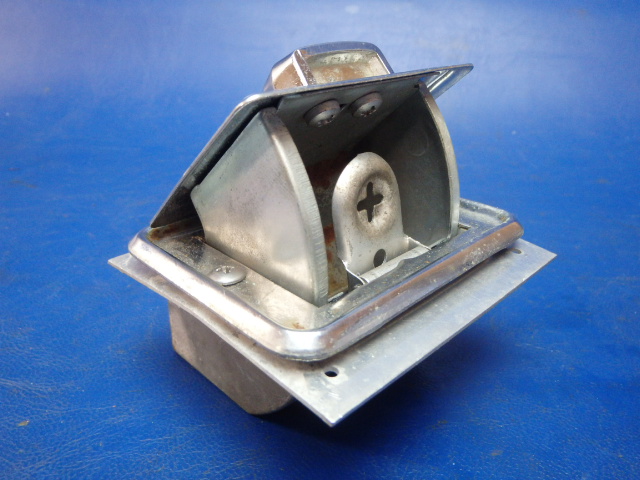 489 388 Piper - Tray-Ash Chrome