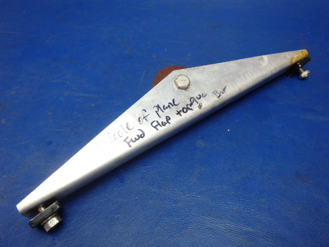 62746-00 Piper - Bracket-Pulley