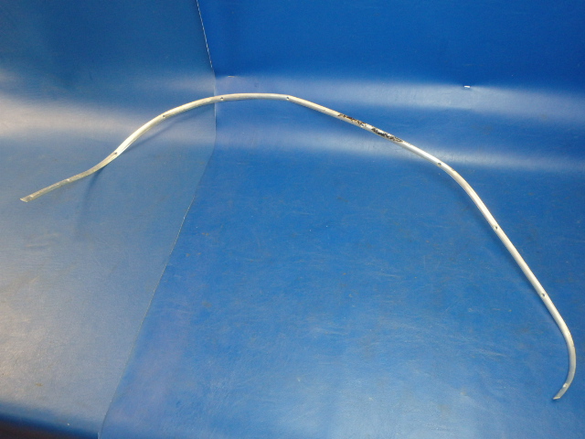 63142-14 Piper - TRIM STRIP - Door frame front