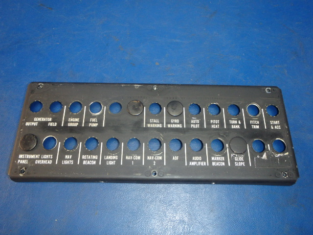 67424-08 Piper - Panel-Circuit Breaker