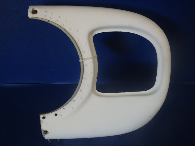 0851005-23 Cessna - NOSE CAP - COWL LH