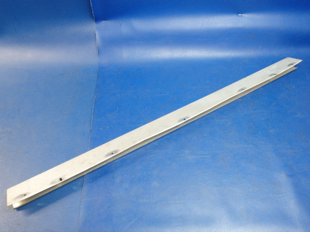1200463-1 Cessna - COVER-BAGGAGE SHELF EDGE