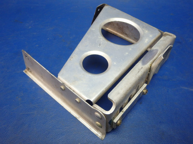 67206-00 Piper - SUPPORT ASSEMBLY - Engine control