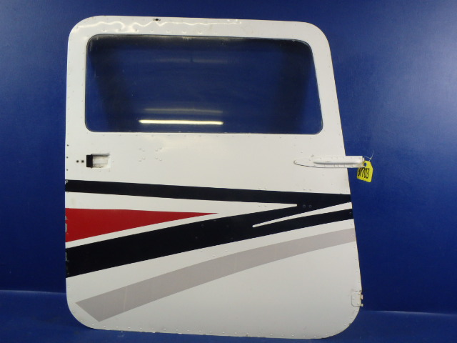NPN Cessna - CABIN DOOR RH