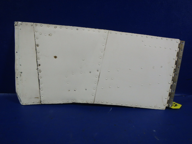 0826000-42 Cessna - Door - Main Gear Strut RH