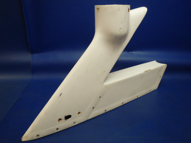 0831360-1 Cessna - TIP FIN - USED WITH ROTATING BEACON