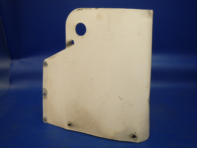 63338-00 Piper - FAIRING - Main gear (dented and small hole)