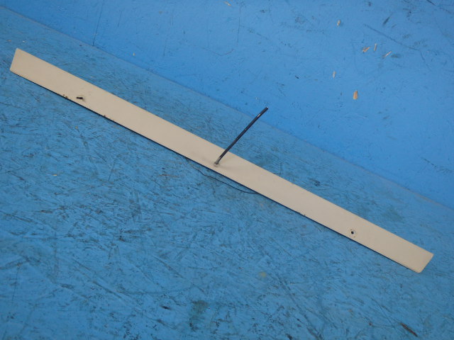 0414018-4 Cessna - RETAINER-HEADLINER