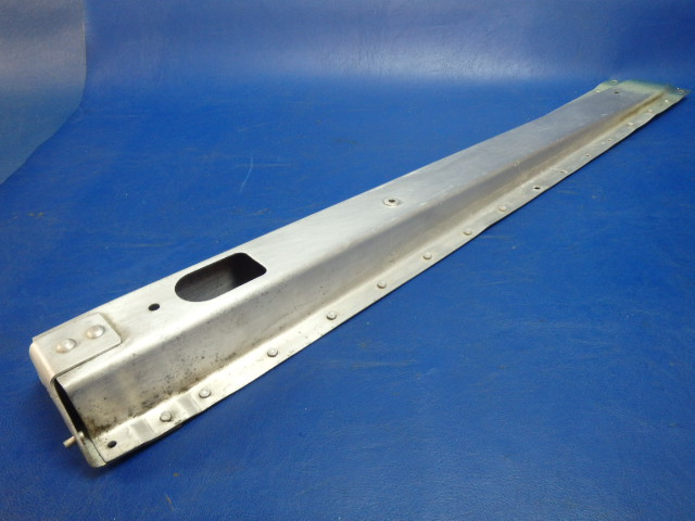 0513132-3 Cessna - STRINGER - ENGINE MOUNT UPR LH