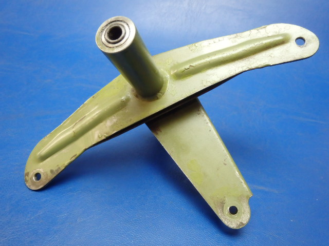 0523535-1 Cessna - BELLCRANK ASSEMBLY-RIGHT FLAP