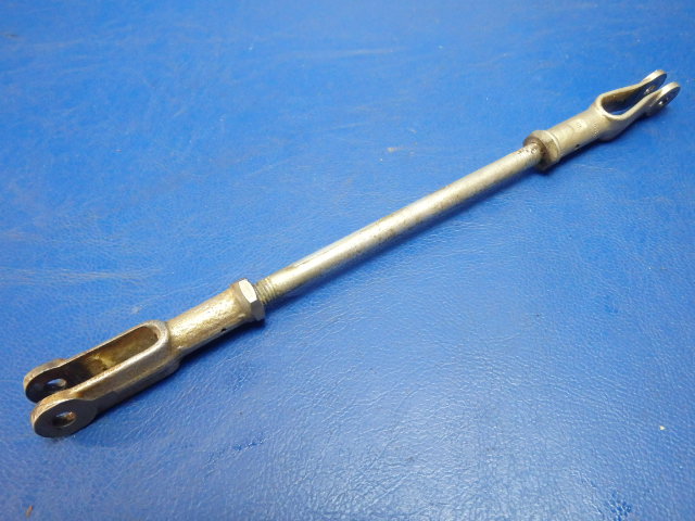 0811541-1 Cessna - Push Pull Rod-Cabin Door Latch