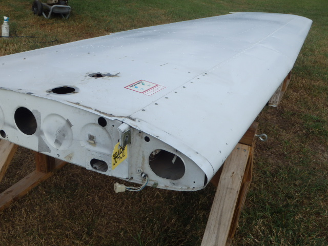 Cessna 0426005-101 STRUCTURE-LH WING Wing tip rib trailing edge damaged