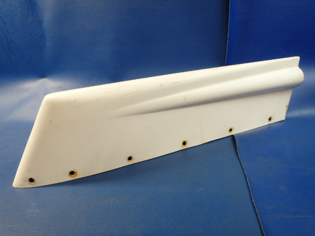 95907-00 Piper - Fairing-Rudder Tip(Cracked See Details)Plastic