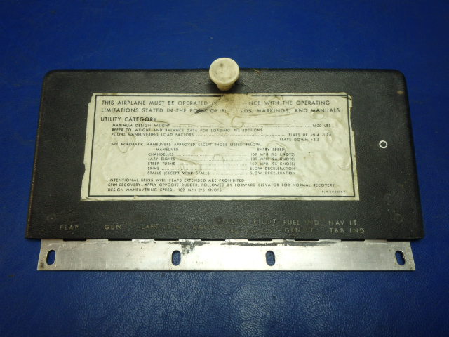 0413375-28 Cessna - Door-Map Case