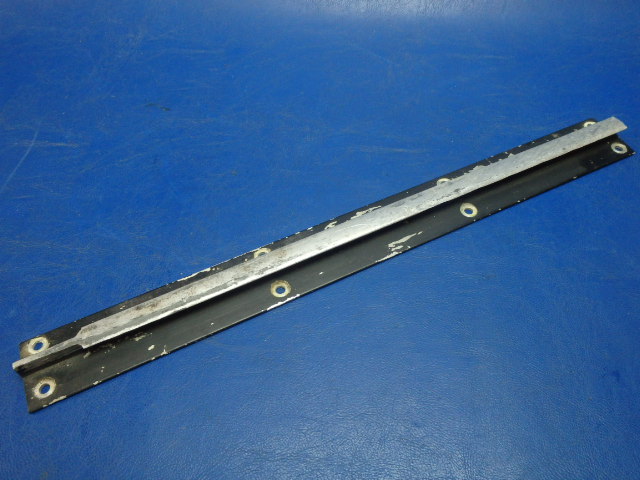 0411545-2 Cessna - Seat Rail-Inboard