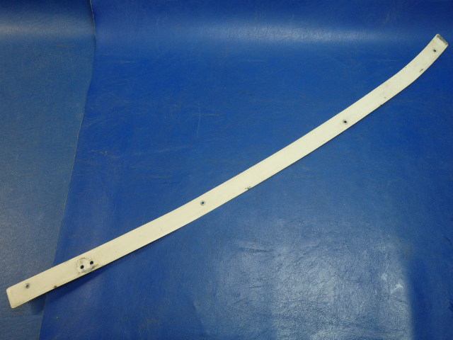 0414019-1 Cessna - RETAINER - DOORPOST SHIELD LH