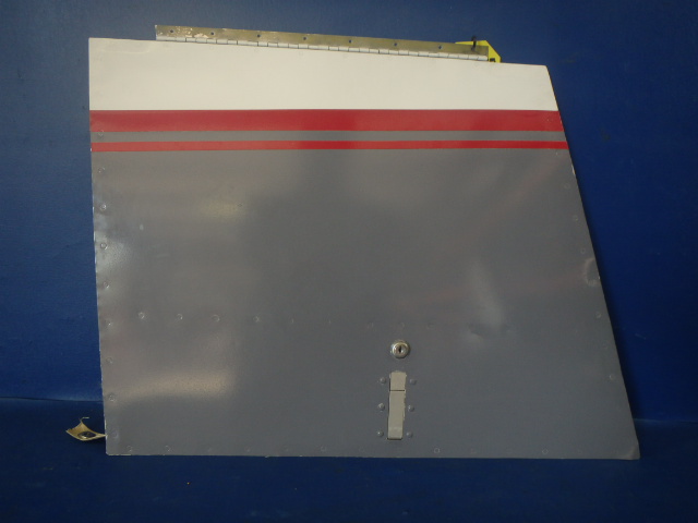 66793-10 Piper - DOOR ASSEMBLY - Baggage compartment (DENTED)