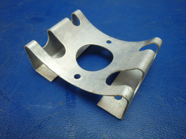 0513448-1 Cessna - BRACKET-AIR FILTER