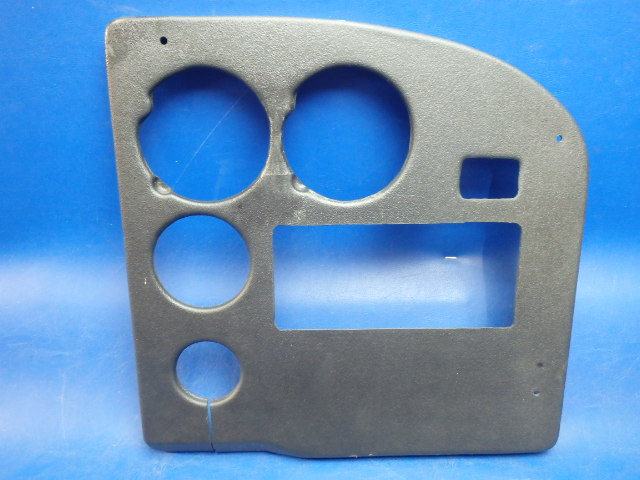 0513093-1 Cessna - Cover-RH Instrument Panel