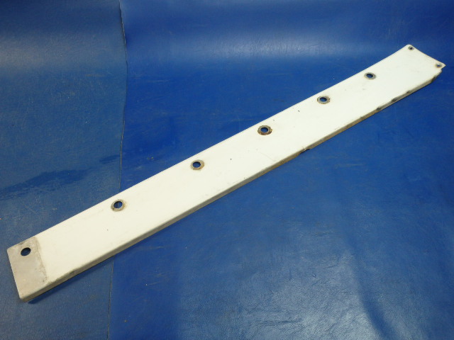 0520016-1 Cessna - Fillet-Fairing LH Wing(Cracked See Photos)