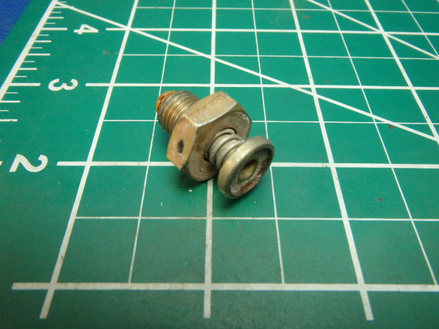 0320105 Cessna - Plug-Fuel Tank Drain